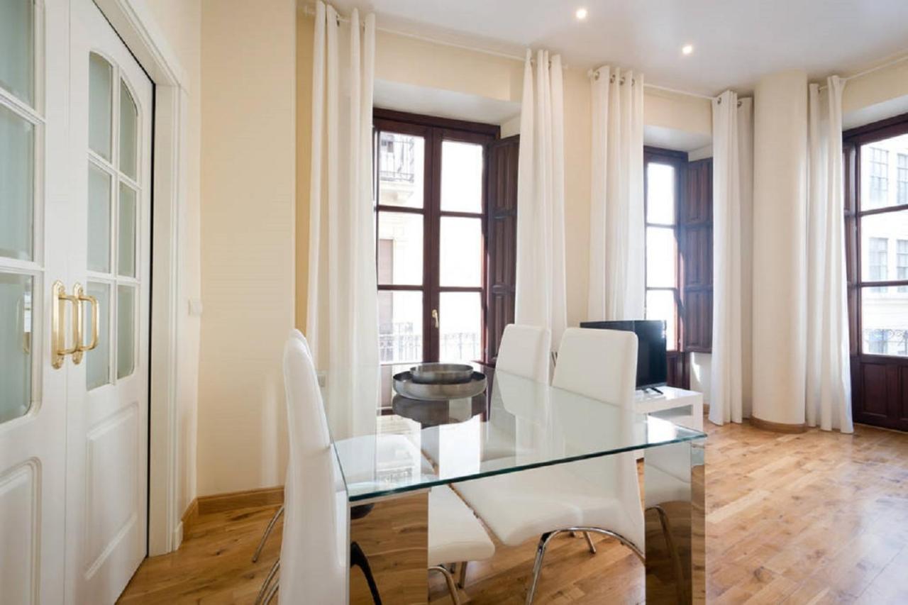 Apartment Reyes Catolicos I *